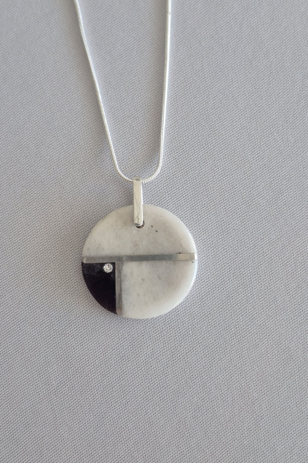Geometric de stijl stone and silver necklace